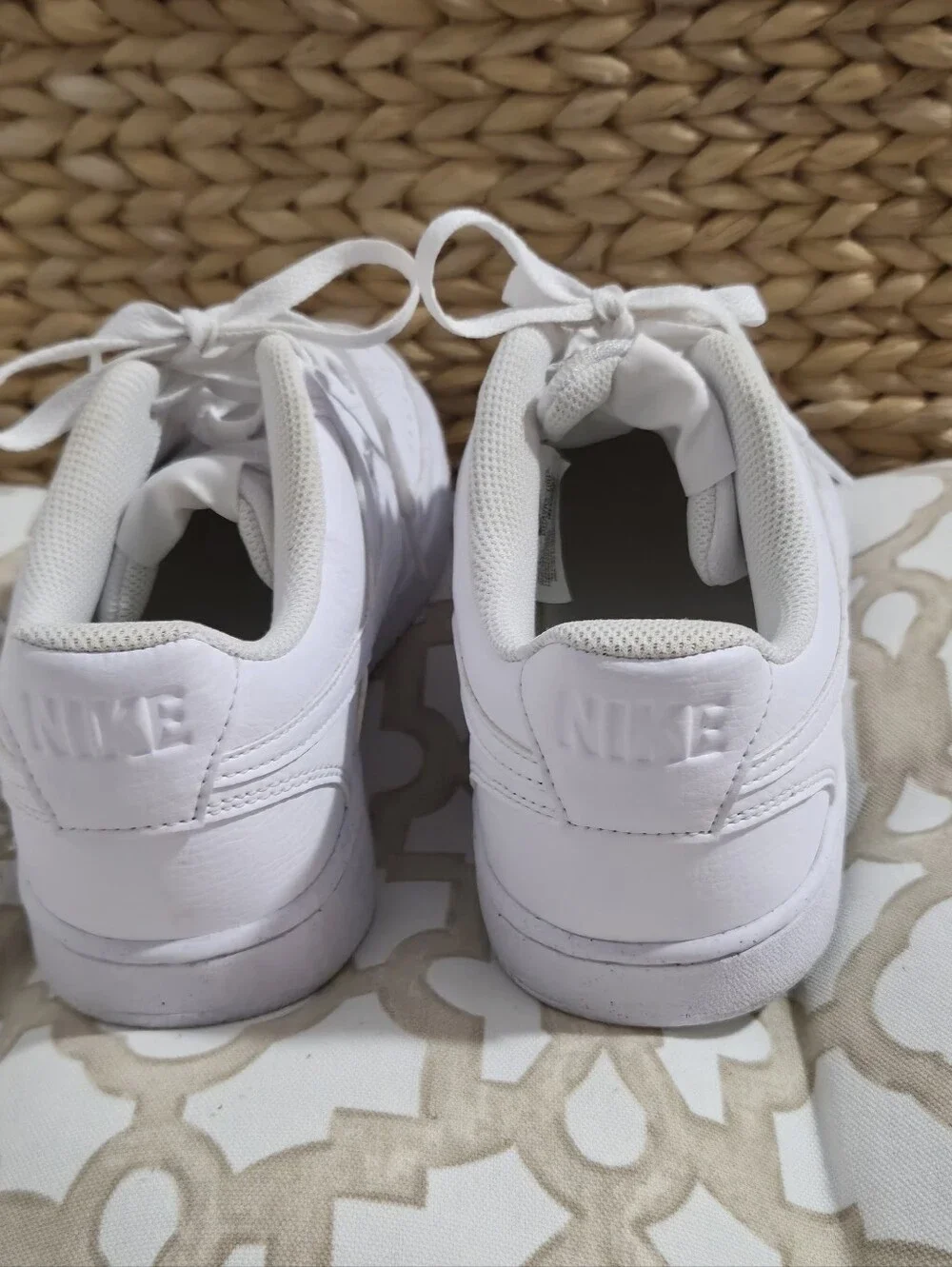 Nike 9 White Sneakers Court Vision